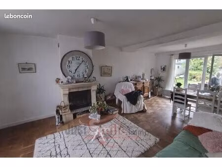propriété 7 pièces 220 m²