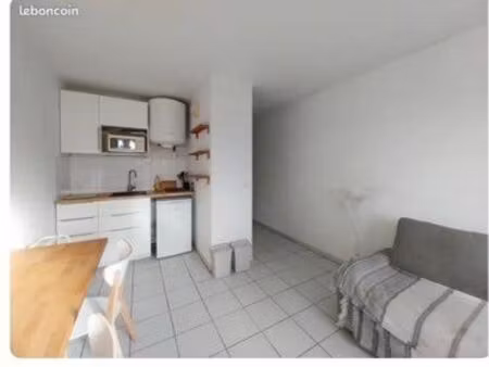 location studio meublé 20 m2