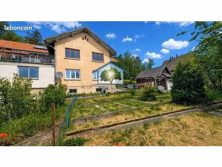 immeuble 10 pièces 216 m²