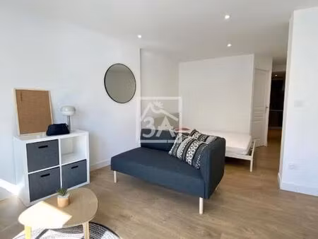 studio 1 pièce 33 m²