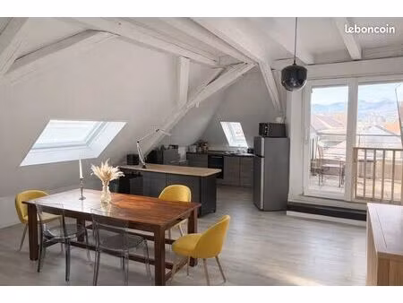 triplex 6 pièces 151 m²