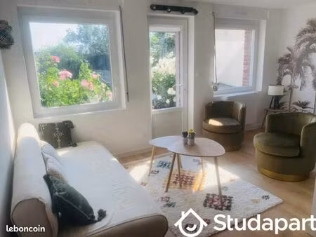 chambre 1 pièce 16 m²