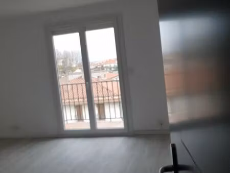 studio à louer quartier recherché (la lunette)