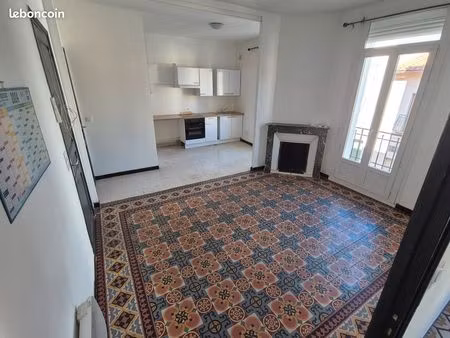 appt t3 de 53m² clim  parking  balcon et cave