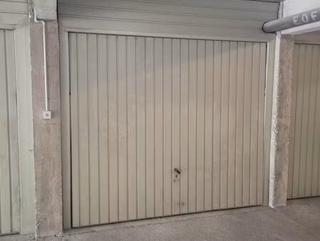 loue garage kennedy