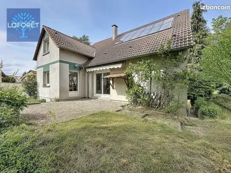 maison 9 pièces 160 m²