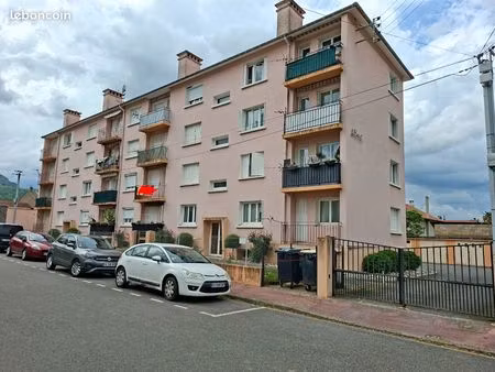 t4 63m2 +cave et garage fermé ( quartier pic du ger)