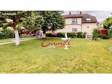 maison 6 pièces 130 m²