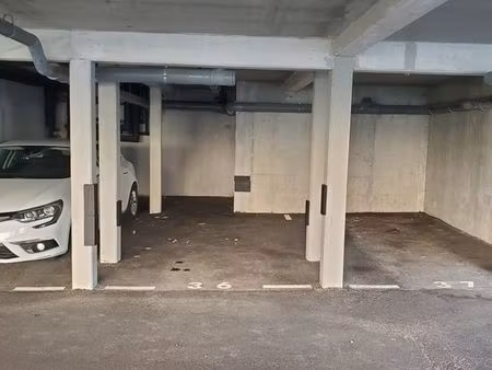 place de parking à louer