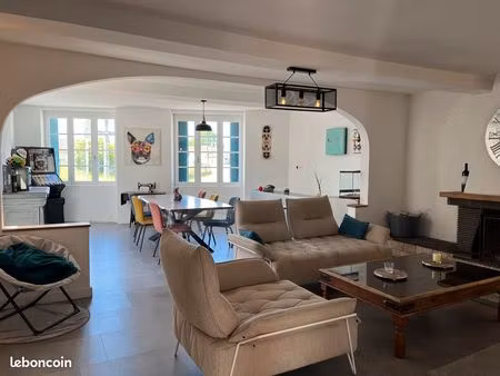 grande maison à finir de rénover