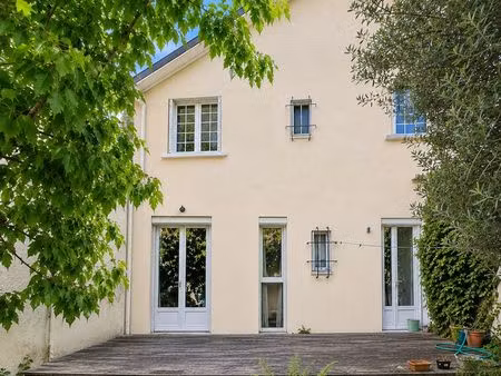 maison de ville 6 pièces 155 m²