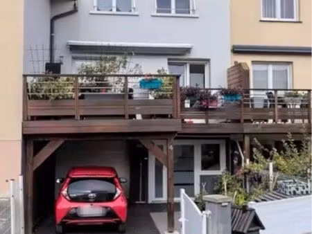 maison familiale avec studio indépendant rentable