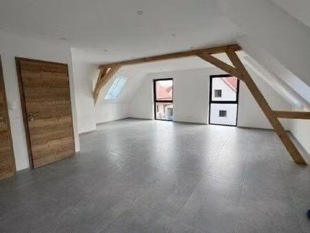 loue f3 76 m2 dans maison récente avec climatisation énergie a