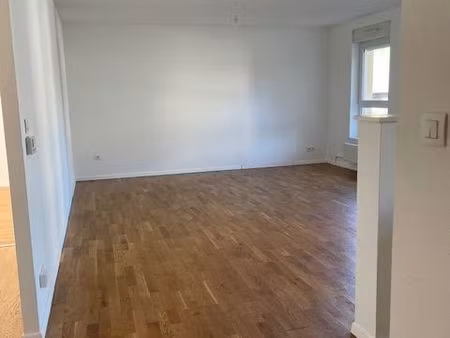 location f3