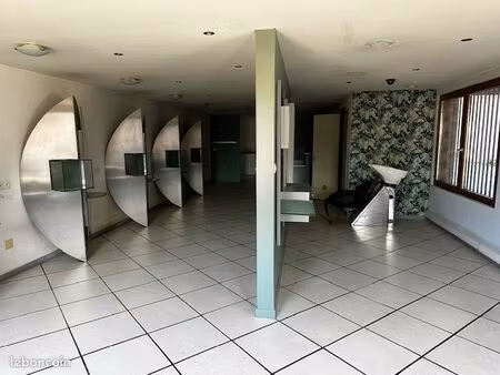 local de 78 m² plain-pied