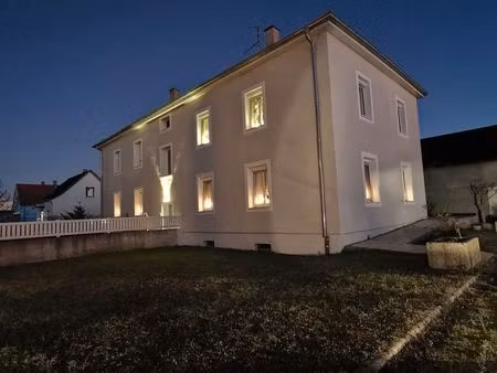 appartement meublé avec jardin privatif – illzach – calme & confort moderne