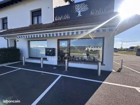local 90 m² seltz