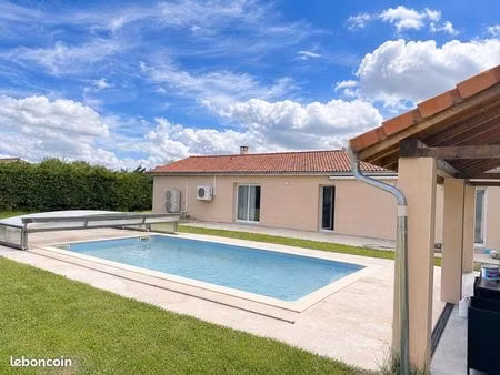 ? maison plein pied de 130 m² avec piscine chauffée et dépendance – simandre (71290)