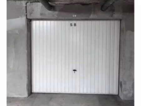 box / garage annemasse centre avec électricité