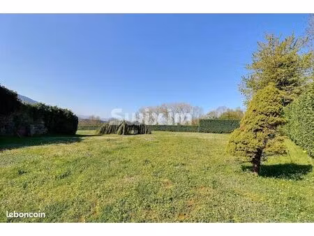 terrain 1 pièce 945 m²