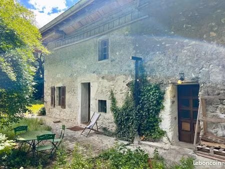 propriété 5 pièces 90 m²