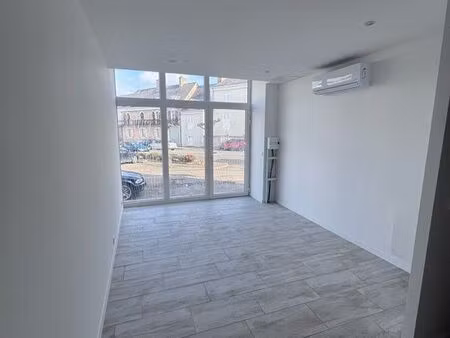 local commercial neuf