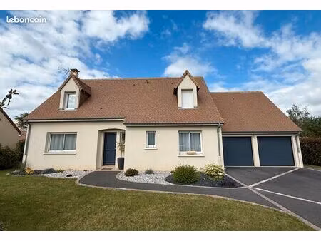 maison familiale de 6 pièces - 132 m² - terrain de 1 000m²