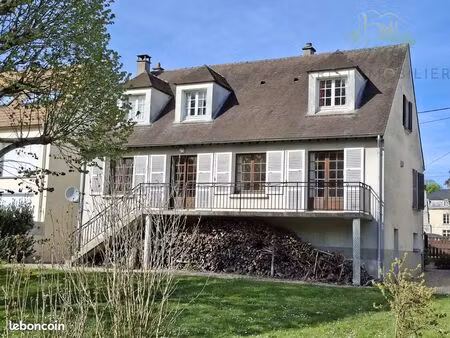 maison 6 pièces 140 m²