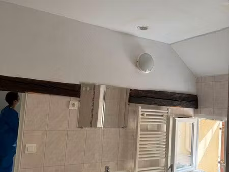 f2 de 42 m2 à louer