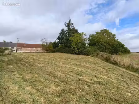 terrain 881 m² bellot