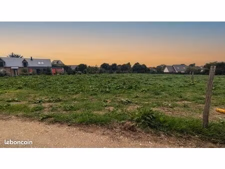 néville — terrain à bâtir 1 740 m² — vente directe