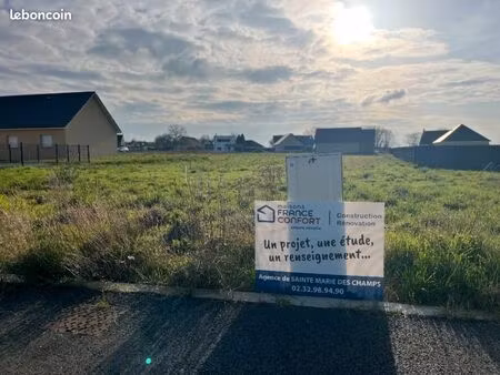 terrain 577 m² petiville