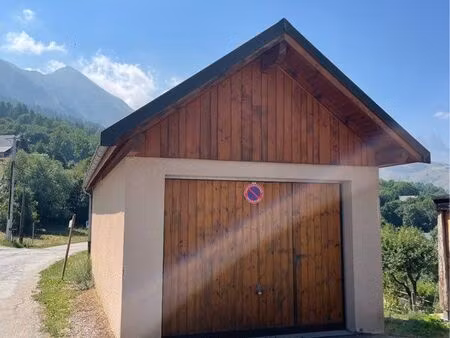 garage individuel fermé - accès facile toute l’année - 28m2 sur 225m2 de parcelle