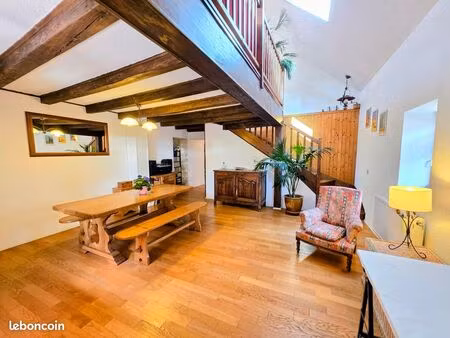 appartement caractère avec vue lac à bredannaz de 103 m2 (loi carrez)