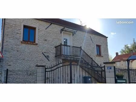 maison divisé en 2 appartements