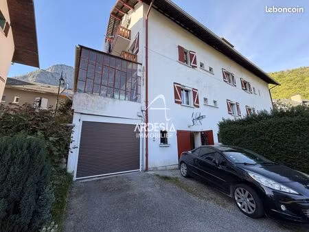 appartement 3 pièces 79 m²