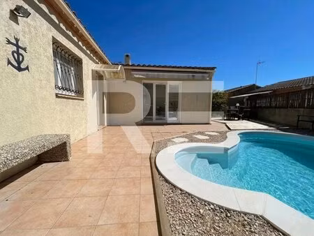 villa de plain-pied (104 m²) piscine et garage aigues-mortes