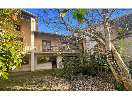 maison larrazet m² t-5 à vendre  179 000 €