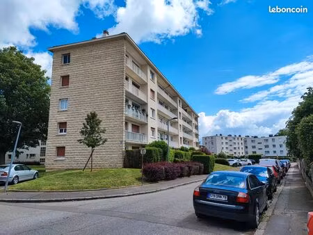 bois d'arcy  appartement de 66 9m2 secteur petite tramblaye