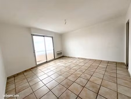 appartement 1 pièce 28 m²