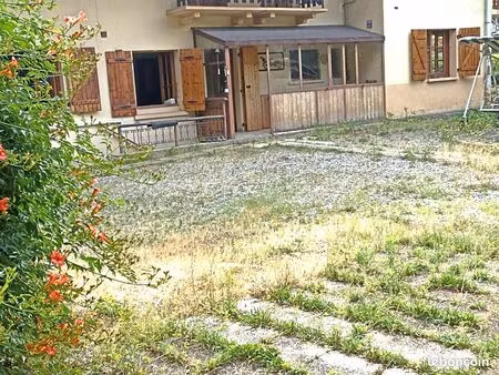 appartement t3 avec terrain constructible de 700 m²