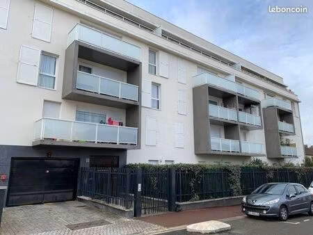 magnifique f3 + jardins à proximité de la gare