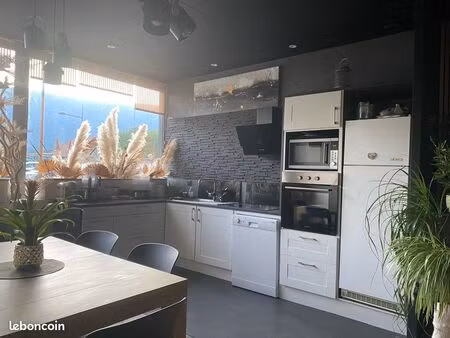 rare – appartement type maison avec volumes exceptionnels – 91 m² + cave de 91 m² + entrée