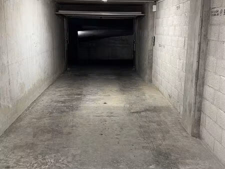 garage à louer centre annemasse