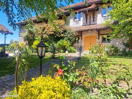 ferme 7 pièces 323 m²