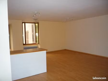 loue f3 80m² aiguebelle centre ville