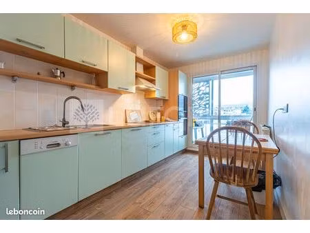 appartement 4 pièces 84 m²