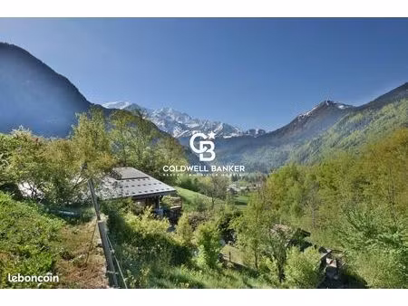 chalet 7 pièces 226 m²