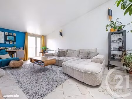 duplex/triplex 4 pièces 93 m²