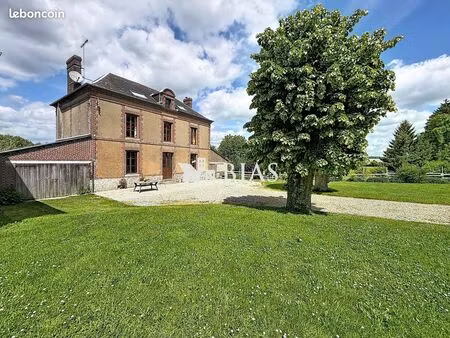 propriété 9 pièces 218 m²